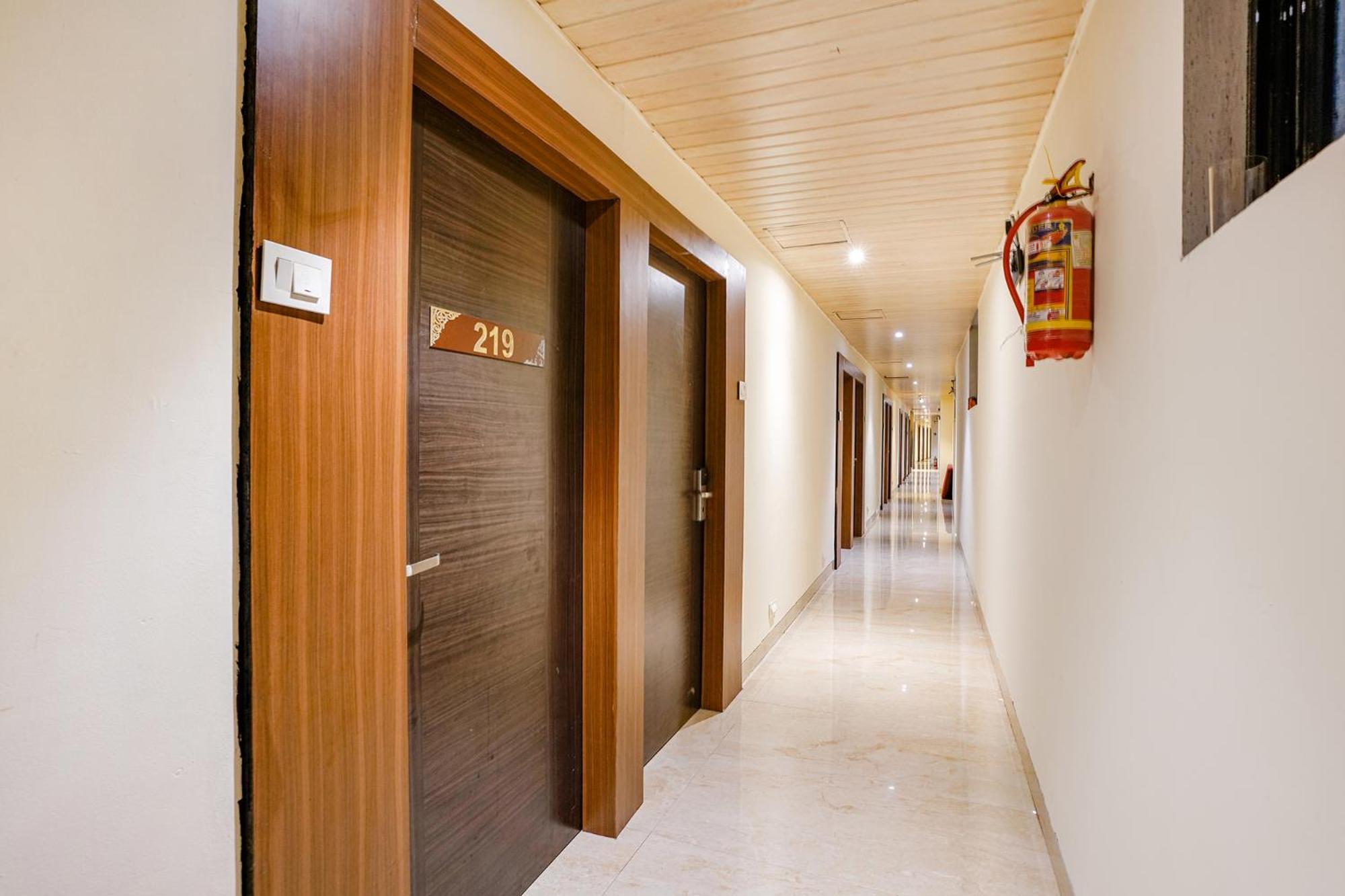 Fabexpress Embassy Suites - Nr Bkc Bombay Extérieur photo